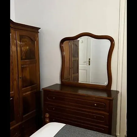 Conde Do Redondo Homestay Lisbon