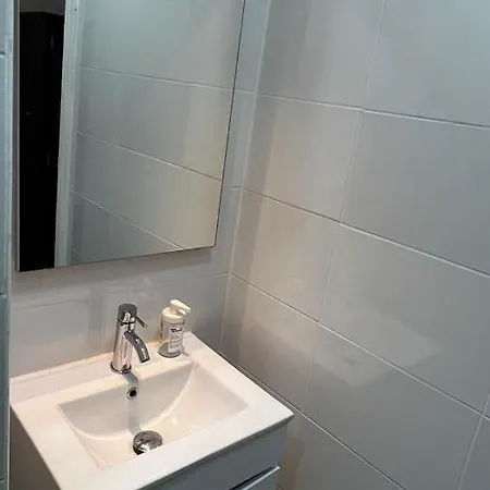 Apartamento Conde Do Redondo Homestay Lisbon